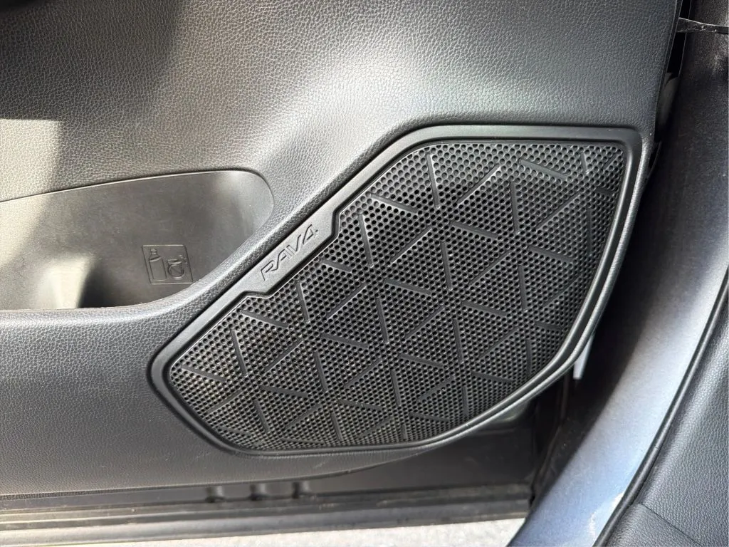 Toyota RAV4 photo 39