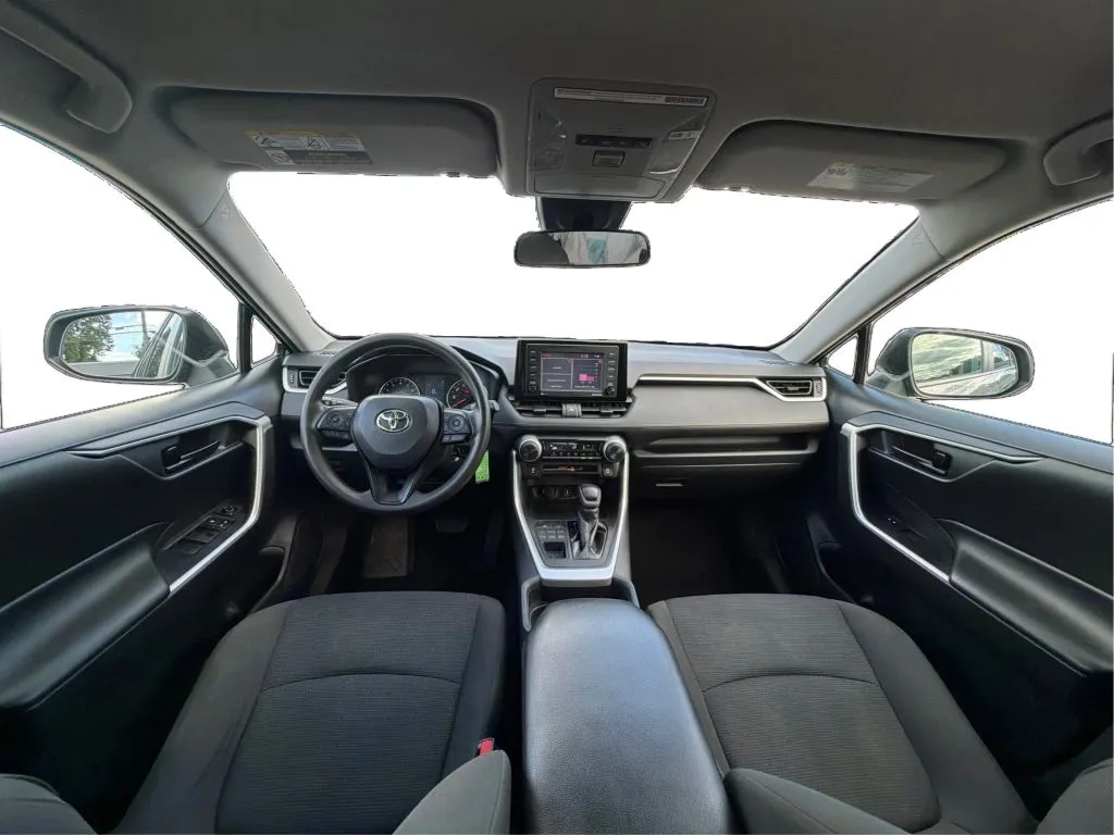 Toyota RAV4 photo 36
