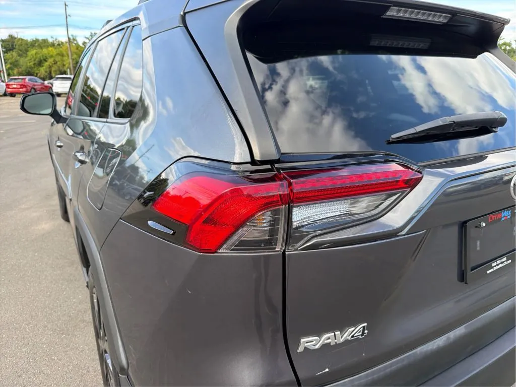 Toyota RAV4 photo 33
