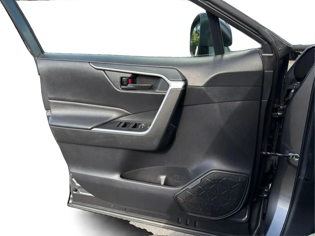 Toyota RAV4 photo 26
