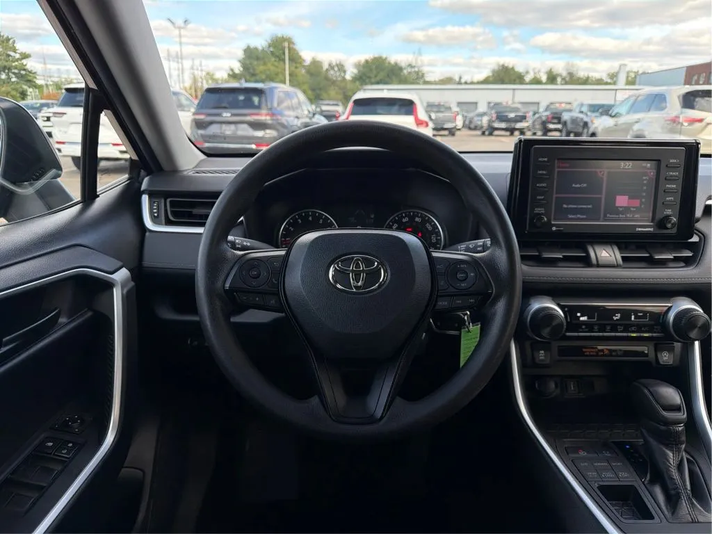 Toyota RAV4 photo 23