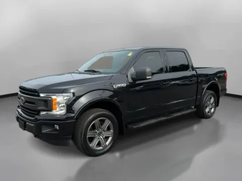 More photos of 2020 Ford F-150 SuperCrew Cab XLT Pickup 4D 5 1/2 ft at Drivemax, CT