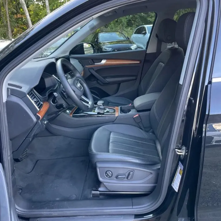 Audi Q5 photo 2