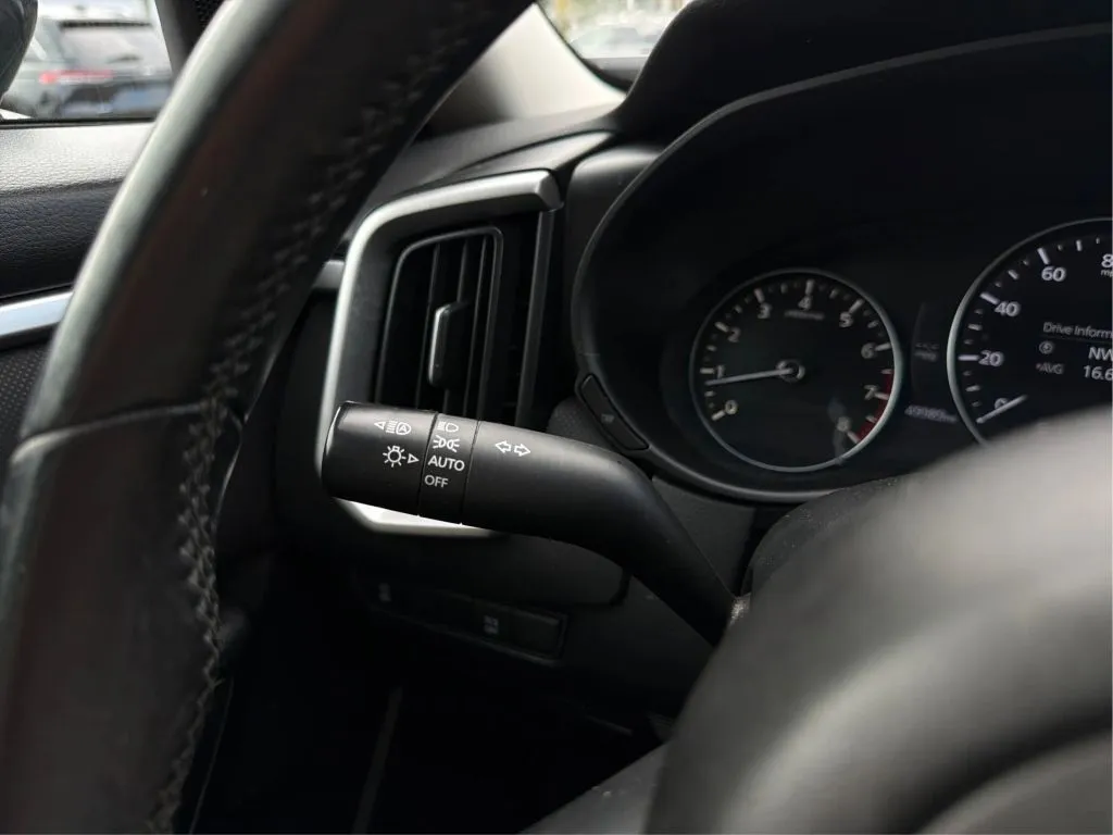 Mazda CX-50 photo 23