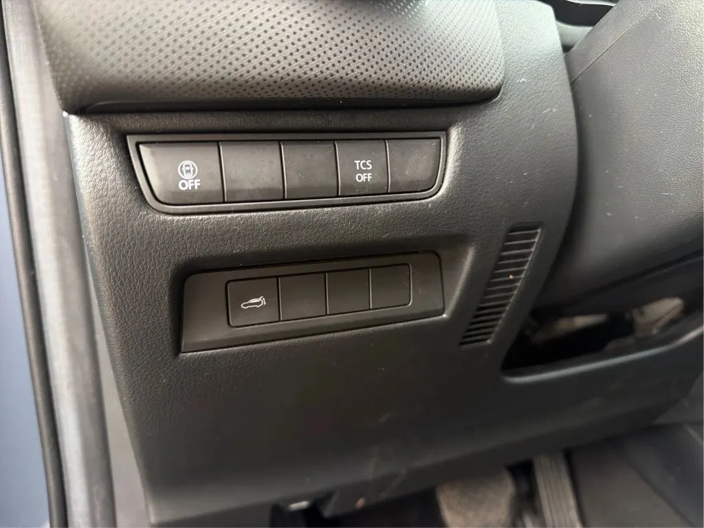 Mazda CX-50 photo 35
