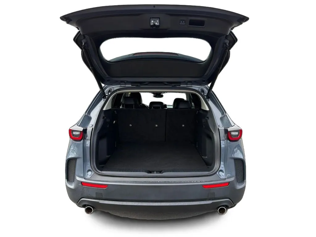 Mazda CX-50 photo 18