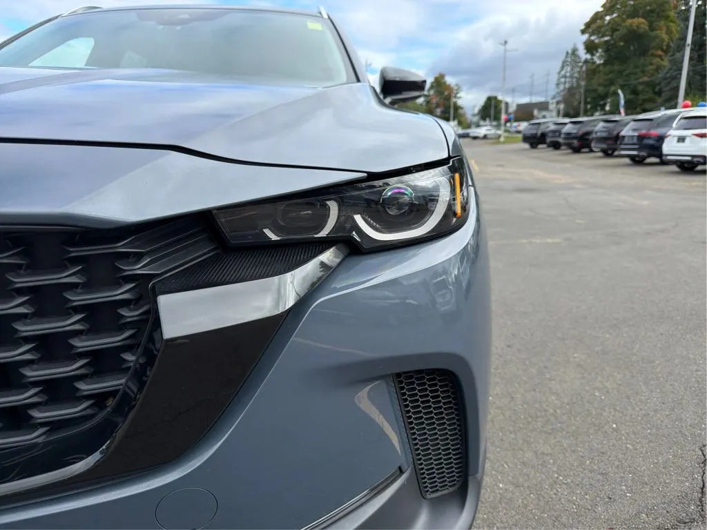 Mazda CX-50 photo 32