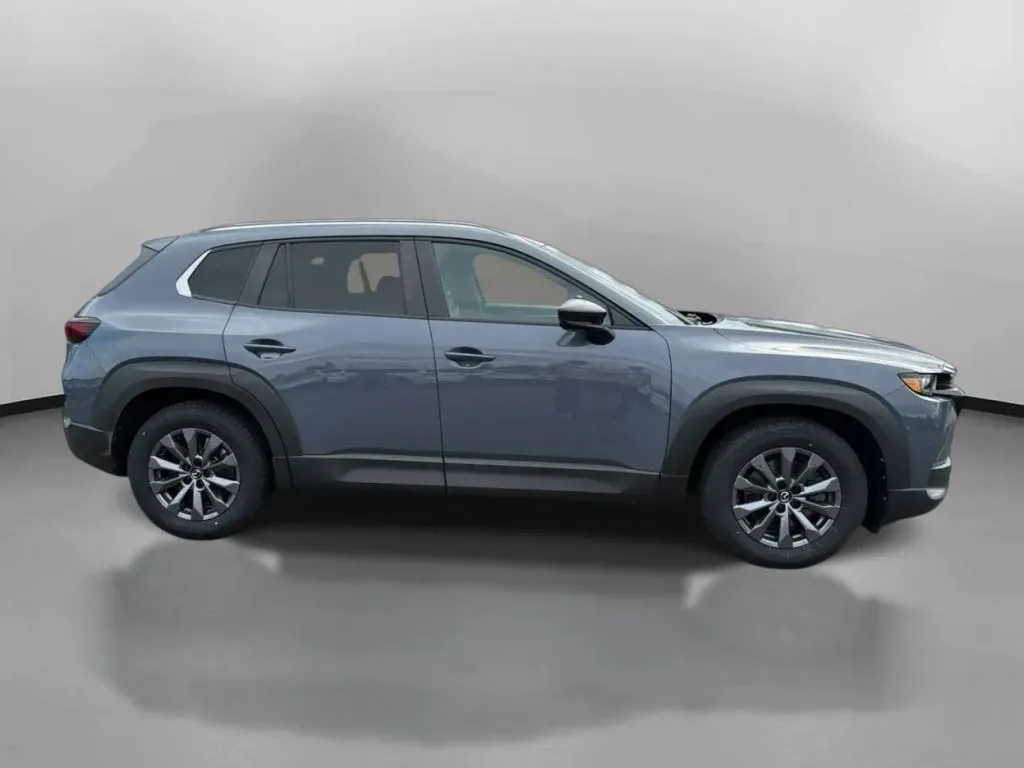 Mazda CX-50 photo 7