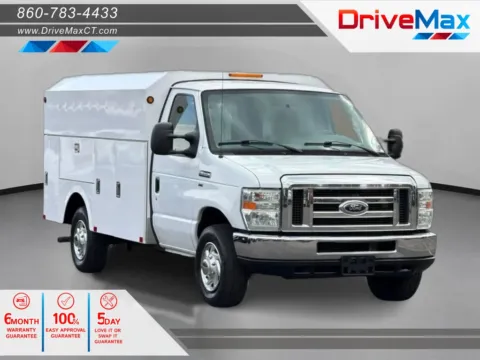 White 2015 Ford E350 Super Duty Cutaway Cutaway Van 2D for sale in Manchester, CT