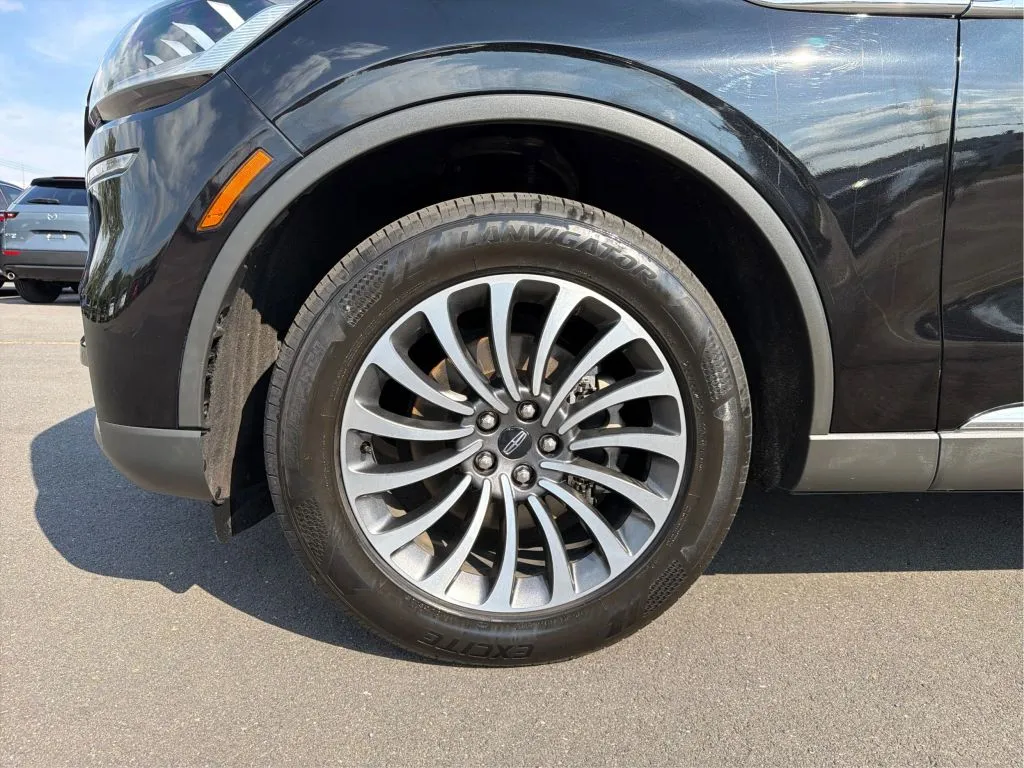 Lincoln Aviator photo 30