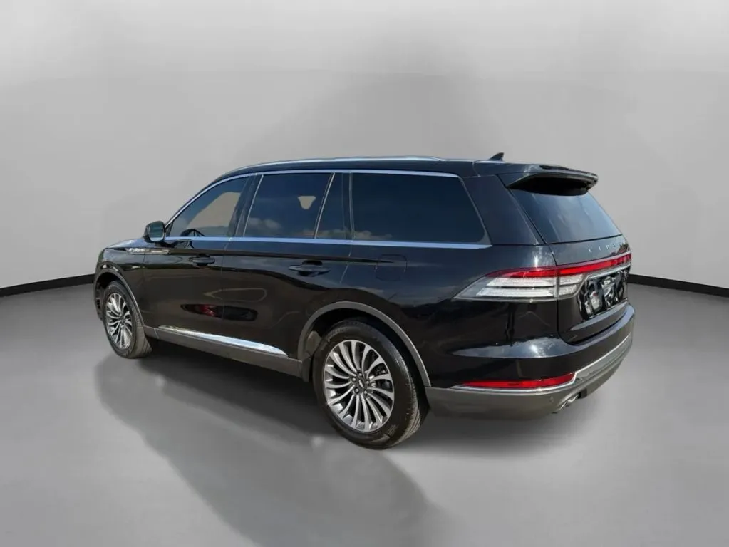 Lincoln Aviator photo 13