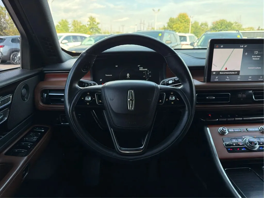 Lincoln Aviator photo 23