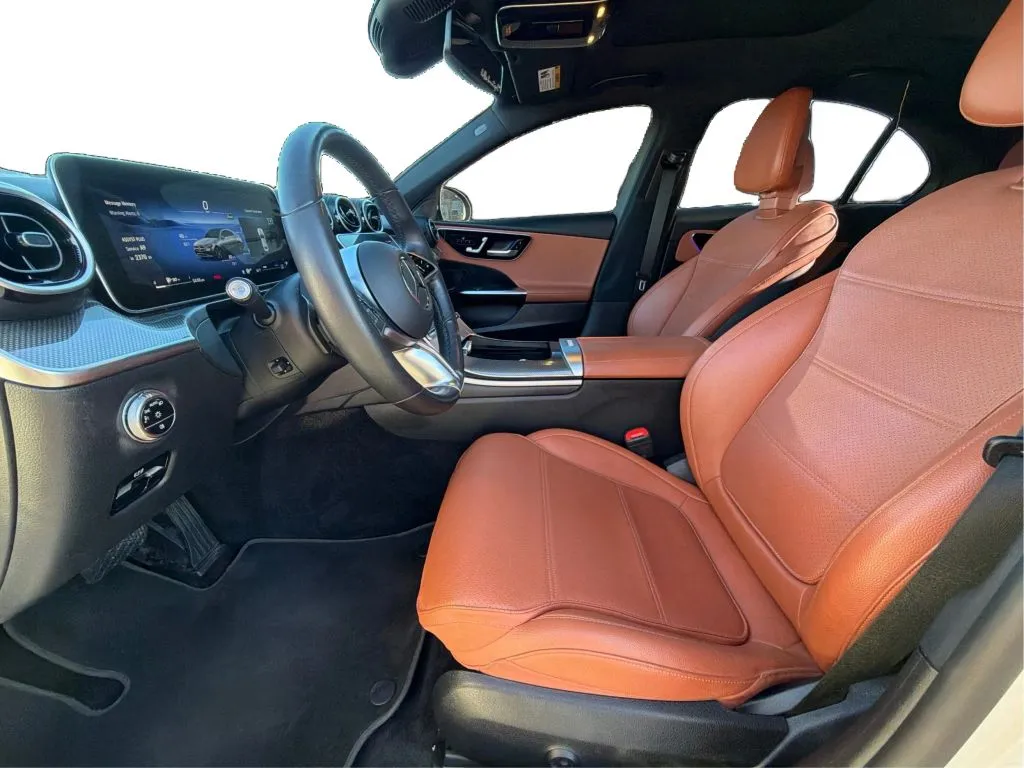 Mercedes-Benz C-Class photo 16