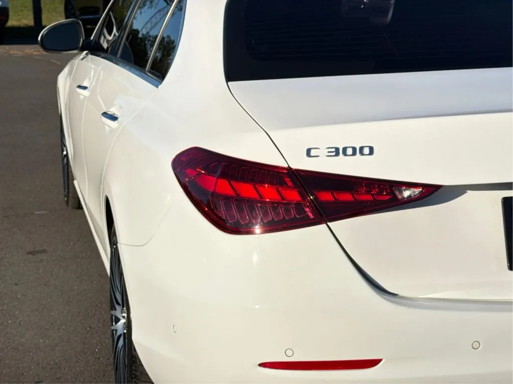 Mercedes-Benz C-Class photo 31