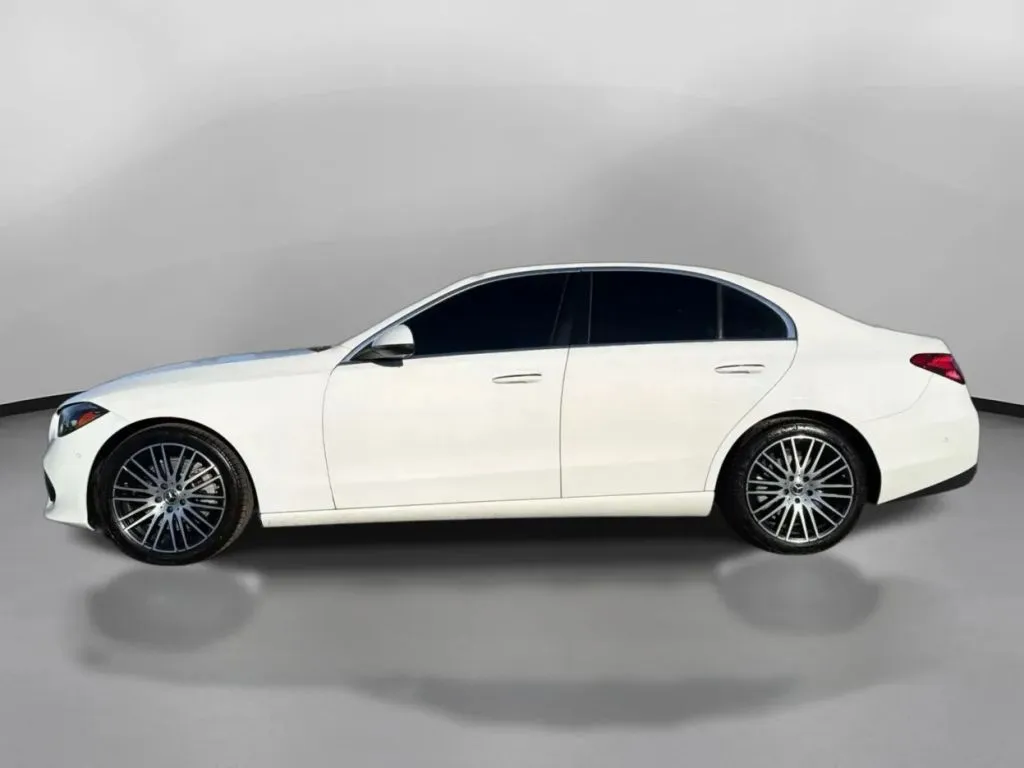 Mercedes-Benz C-Class photo 15