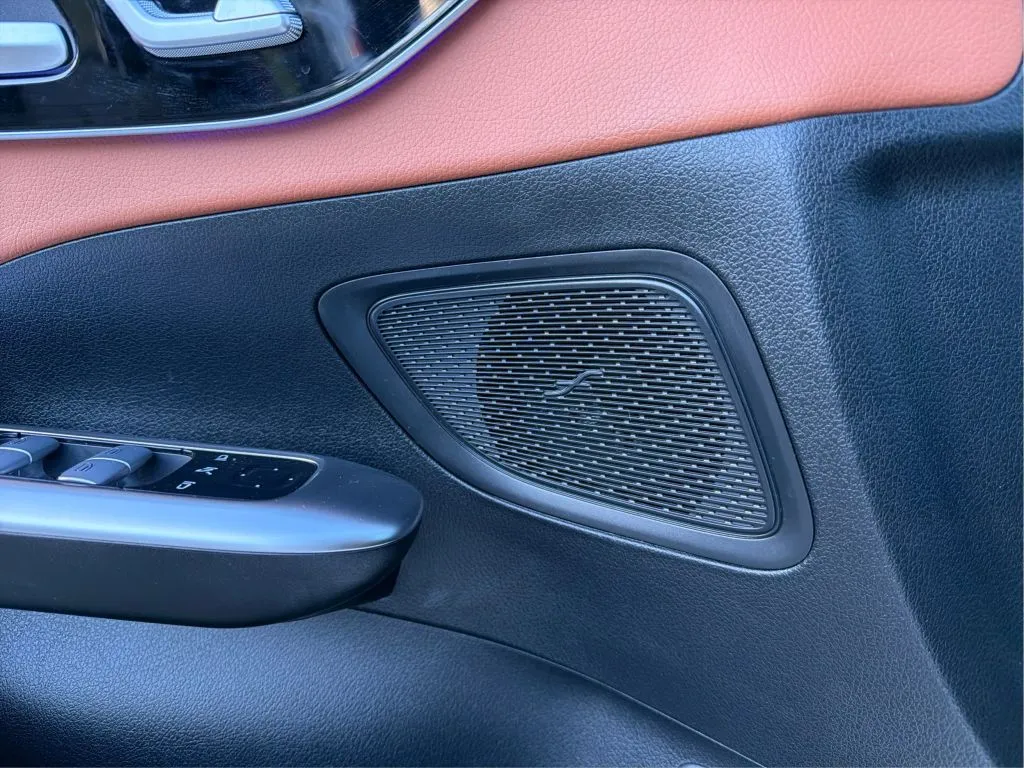 Mercedes-Benz C-Class photo 38