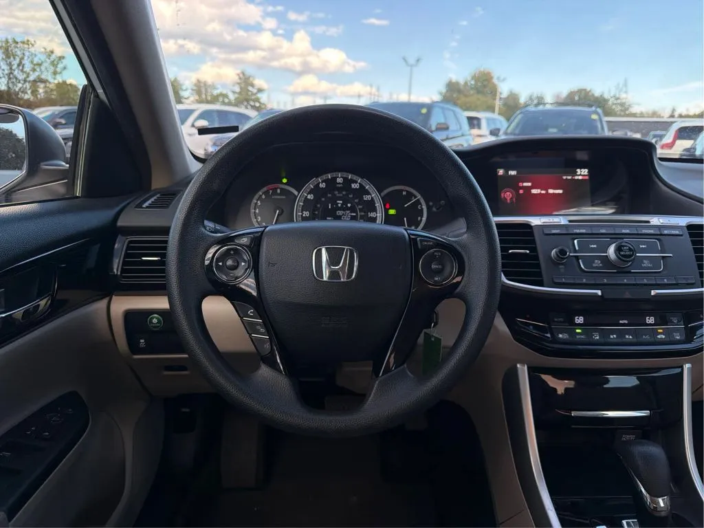 Honda Accord photo 23