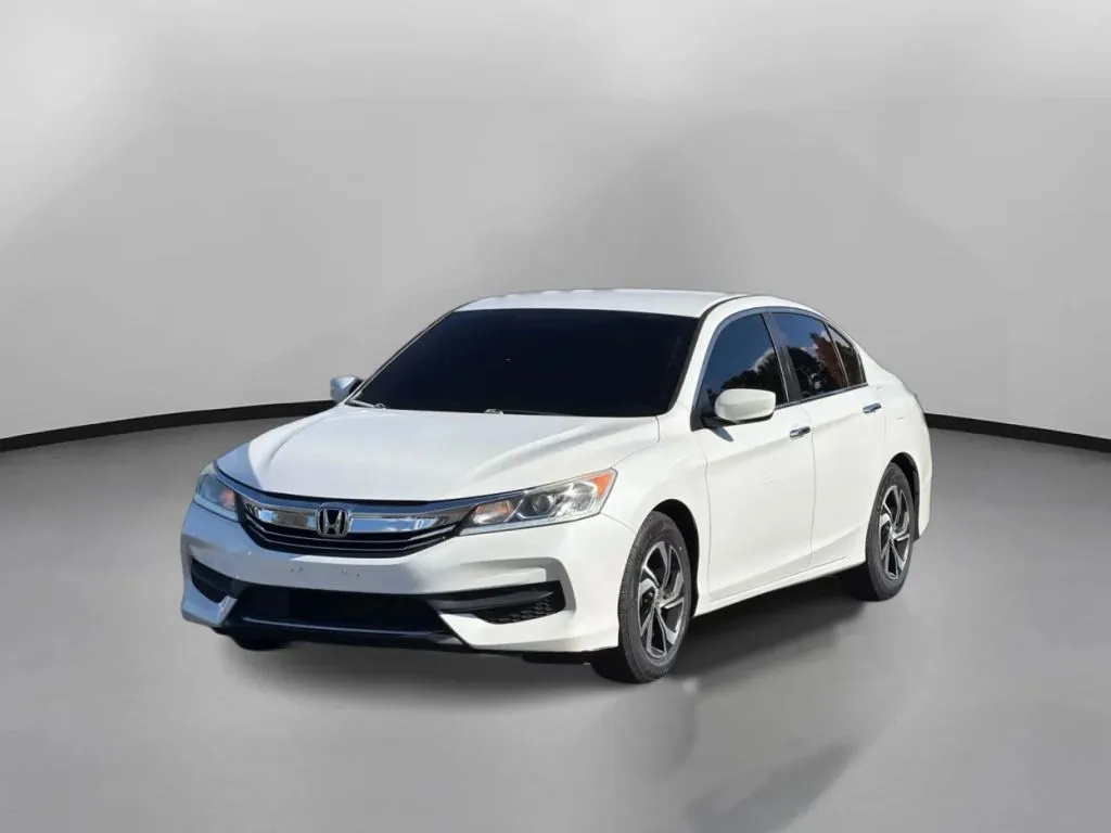 Honda Accord photo 5