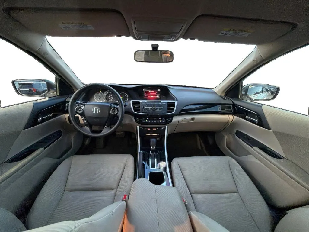 Honda Accord photo 35