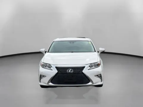 Another view of 2018 Lexus ES 350 Sedan 4D for sale in Manchester, CT at Drivemax