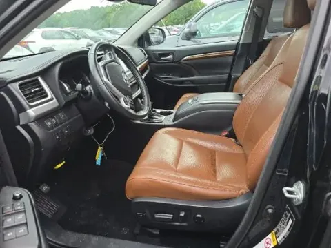 Photos of 2018 Toyota Highlander Limited Sport Utility 4D for sale in Manchester, CT at Drivemax