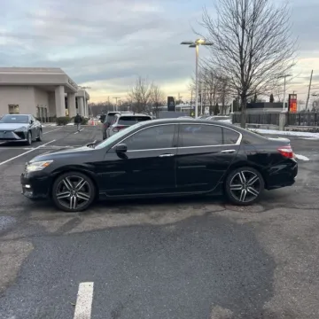 More photos of 2016 Honda Accord Touring at Indy Auto Man - Westfield, IN