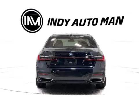 More photos of 2021 BMW 7 Series 750i xDrive at Indy Auto Man - Westfield, IN