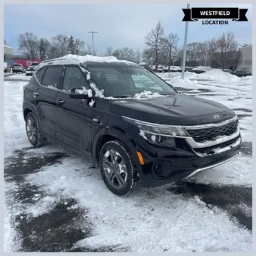 Black 2021 Kia Seltos S for sale in Westfield, IN