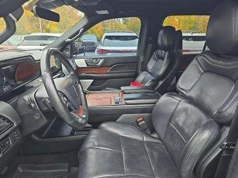 More photos of 2020 Lincoln Navigator Reserve at Indy Auto Man - Westfield, IN