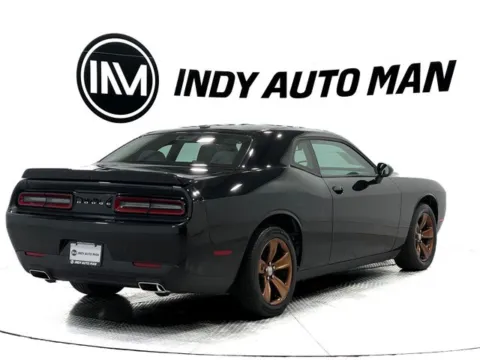 More photos of 2019 Dodge Challenger SXT at Indy Auto Man - Westfield, IN