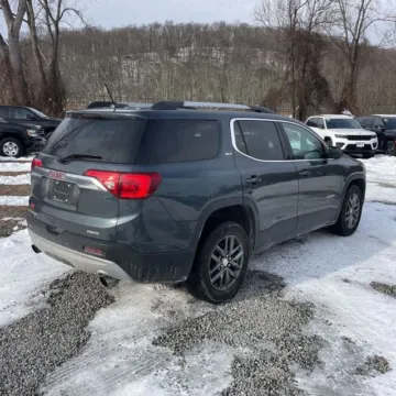 More photos of 2019 GMC Acadia SLT-1 at Indy Auto Man - Westfield, IN