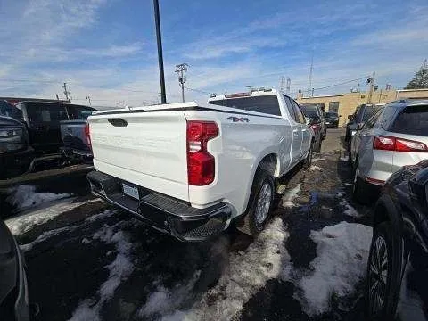 Another view of 2020 Chevrolet Silverado 1500 LT for sale in Westfield, IN at Indy Auto Man - Westfield