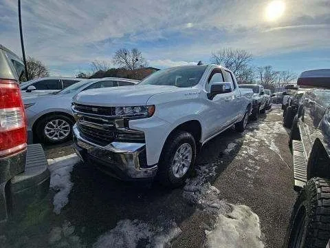 Photos of 2020 Chevrolet Silverado 1500 LT for sale in Westfield, IN at Indy Auto Man - Westfield