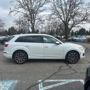 Another view of 2018 Audi Q7 3.0T Premium Plus quattro for sale in Westfield, IN at Indy Auto Man - Westfield