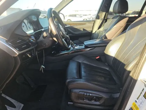 More photos of 2016 BMW X5 xDrive40e at Indy Auto Man - Westfield, IN