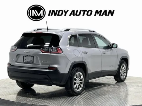 More photos of 2019 Jeep Cherokee Latitude Plus at Indy Auto Man - Westfield, IN