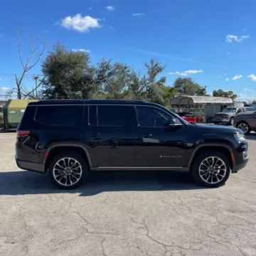 Another view of 2022 Jeep Wagoneer Series III for sale in Westfield, IN at Indy Auto Man - Westfield