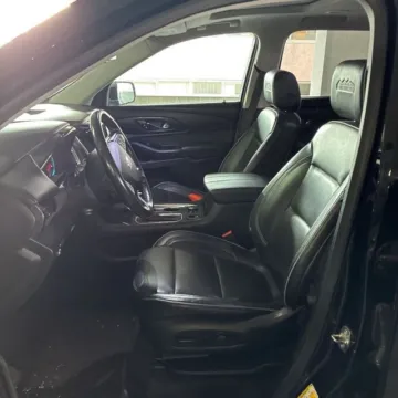 More photos of 2019 Chevrolet Traverse High Country at Indy Auto Man - Westfield, IN