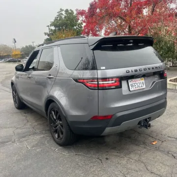 More photos of 2020 Land Rover Discovery HSE at Indy Auto Man - Westfield, IN