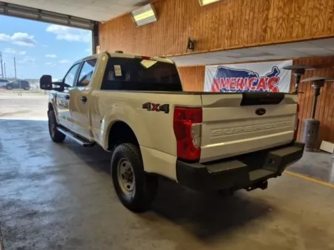 More photos of 2020 Ford F-250SD XL at Indy Auto Man - Westfield, IN