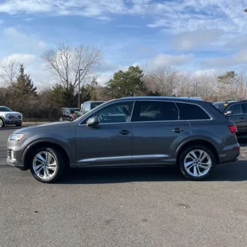 Another view of 2021 Audi Q7 55 Premium Plus quattro for sale in Westfield, IN at Indy Auto Man - Westfield