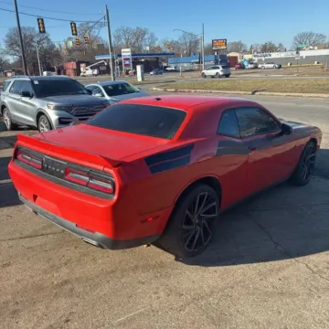 More photos of 2018 Dodge Challenger SXT at Indy Auto Man - Westfield, IN