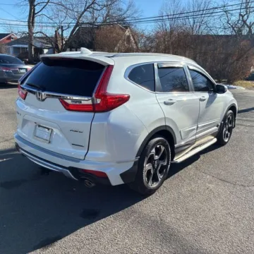More photos of 2018 Honda CR-V Touring at Indy Auto Man - Westfield, IN