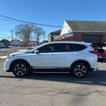 More photos of 2018 Honda CR-V Touring at Indy Auto Man - Westfield, IN
