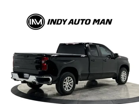 More photos of 2019 Chevrolet Silverado 1500 LT at Indy Auto Man - Westfield, IN
