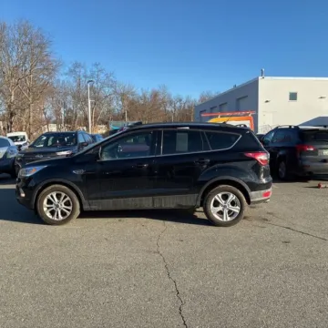 More photos of 2018 Ford Escape SEL at Indy Auto Man - Westfield, IN