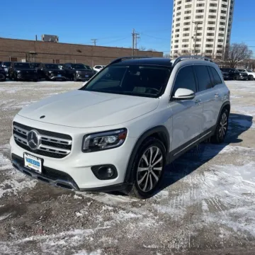 Another view of 2021 Mercedes-Benz GLB 250 4MATIC for sale in Westfield, IN at Indy Auto Man - Westfield