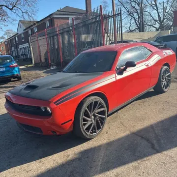 Photos of 2018 Dodge Challenger SXT for sale in Westfield, IN at Indy Auto Man - Westfield