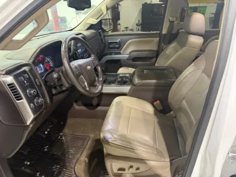 More photos of 2018 Chevrolet Silverado 1500 LTZ 2LZ at Indy Auto Man - Westfield, IN