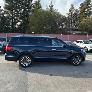 Another view of 2019 Lincoln Navigator L L Reserve for sale in Westfield, IN at Indy Auto Man - Westfield